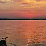 Къща за гости самостоятелни мелсамбрия 3*